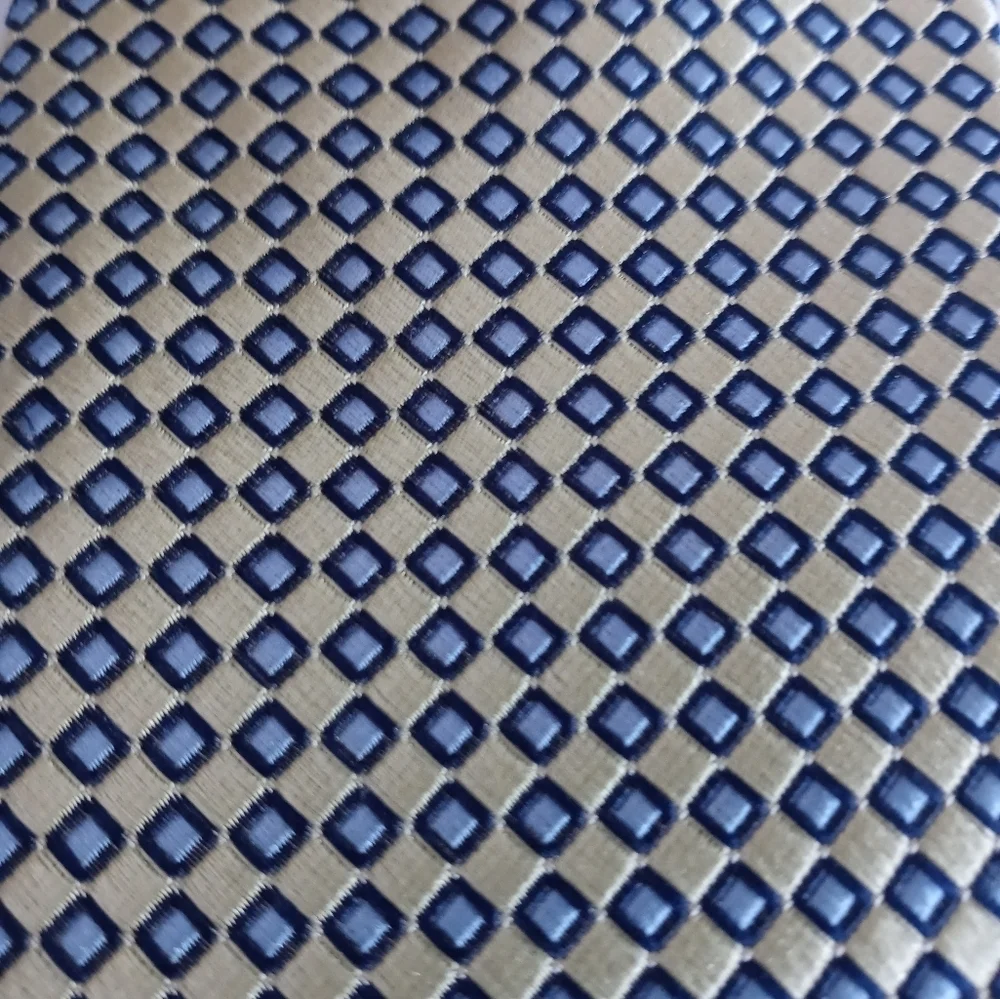 Nautica 100% silk Boy's lattice print necktie 49/3